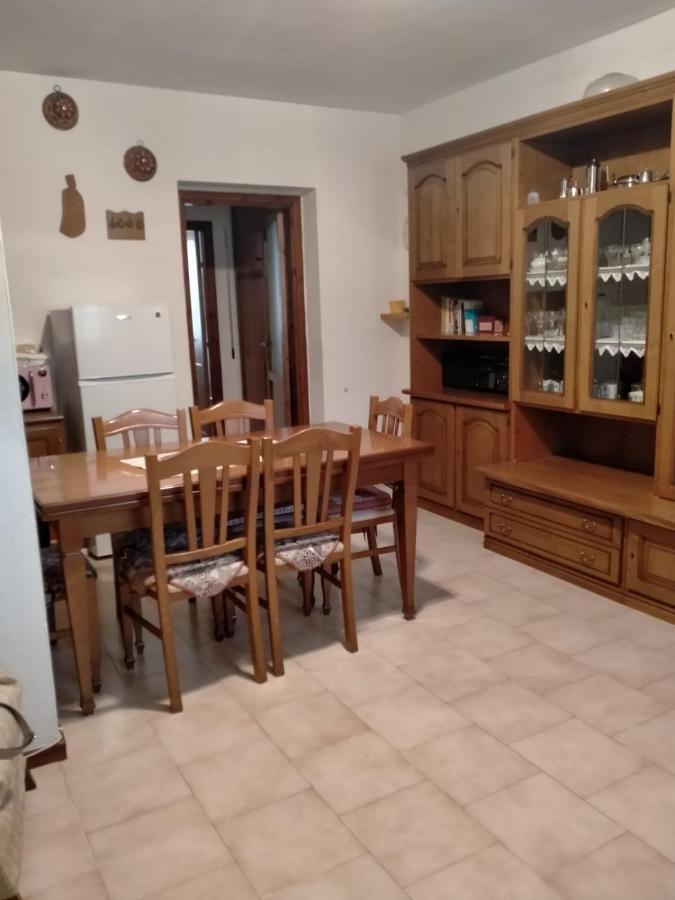 La Casedda Di Zietta Aggius Luaran gambar